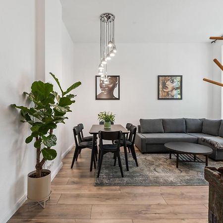 The Tieckstr Loft For Up To 7 People With 2 Bathrooms Berlin Bagian luar foto