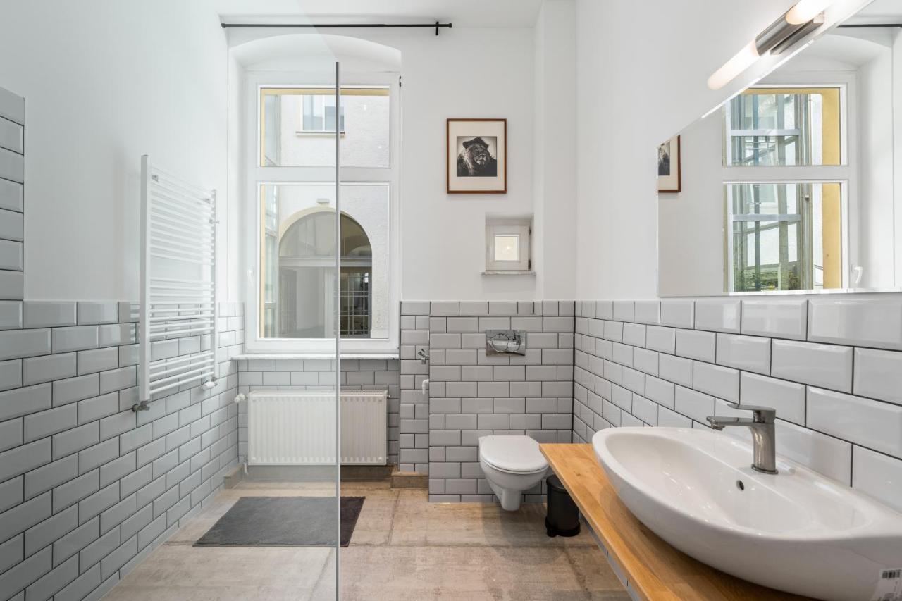 The Tieckstr Loft For Up To 7 People With 2 Bathrooms Berlin Bagian luar foto
